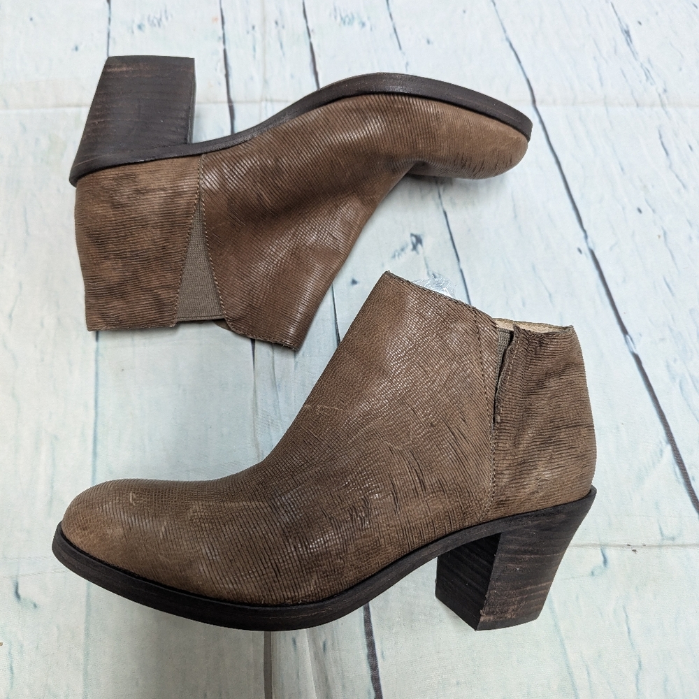 Eileen Fisher ankle booties - Picture 4 of 5